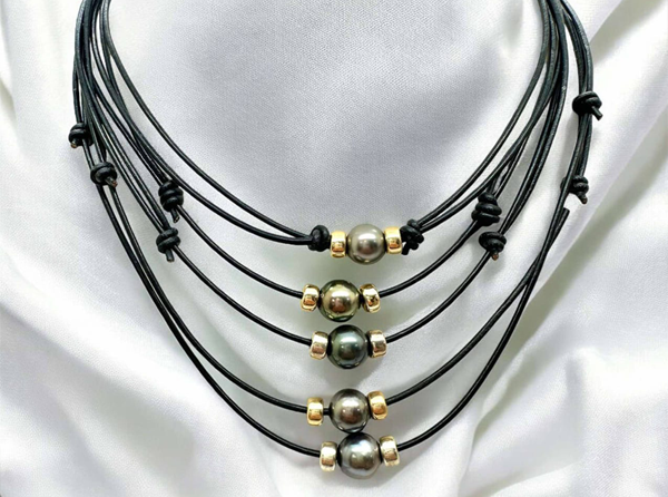 arc-en-ciel-boutique-pearls-necklace