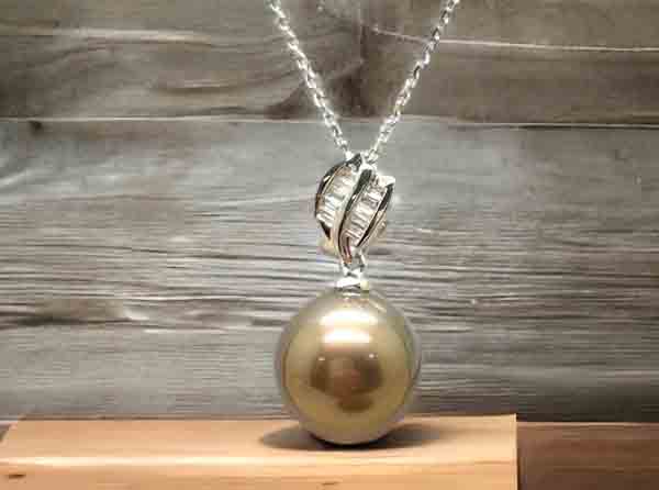 arc-en-ciel-bora-bora-pendants-35