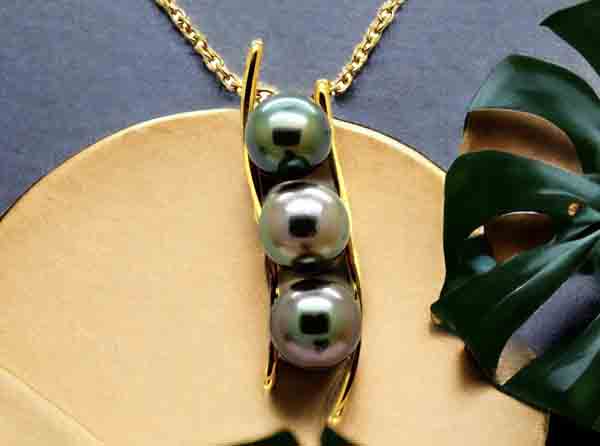 arc-en-ciel-bora-bora-pendants-48