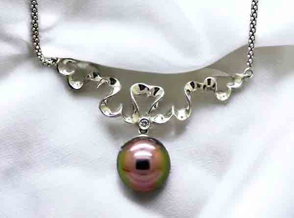 arc-en-ciel-bora-bora-pendants-52