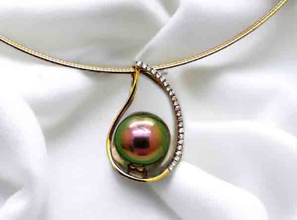 arc-en-ciel-bora-bora-pendants-53