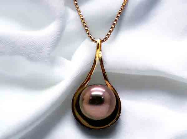 arc-en-ciel-bora-bora-pendants-60