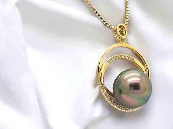 arc-en-ciel-bora-bora-pendants-65