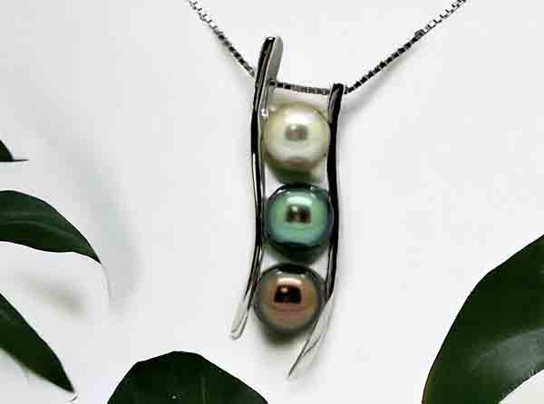 arc-en-ciel-bora-bora-pendants-67