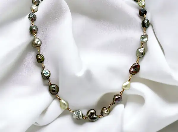 Bijoux en keshis de Tahiti Arc en Ciel Bora Bora — vue 17