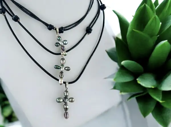 Bijoux en keshis de Tahiti Arc en Ciel Bora Bora — vue 18