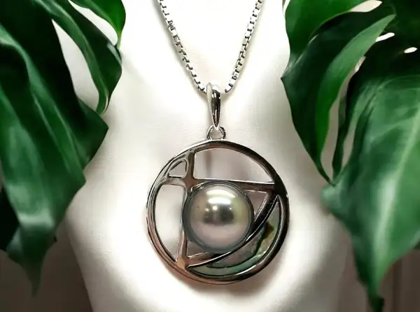 Bijoux en nacre de Tahiti Arc en Ciel Bora Bora — vue 8