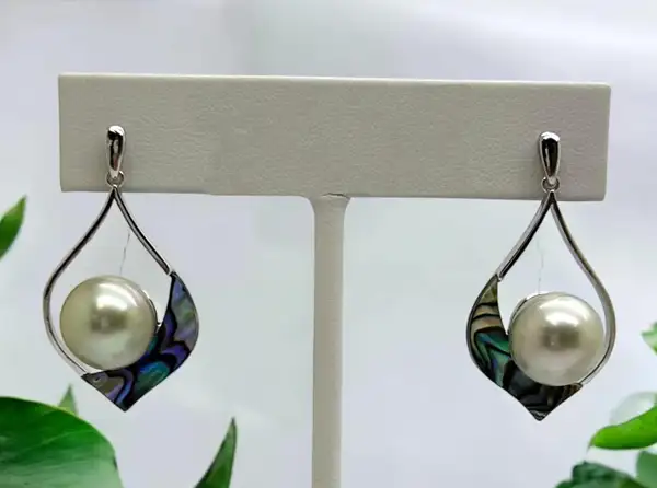 Bijoux en nacre de Tahiti Arc en Ciel Bora Bora — vue 11