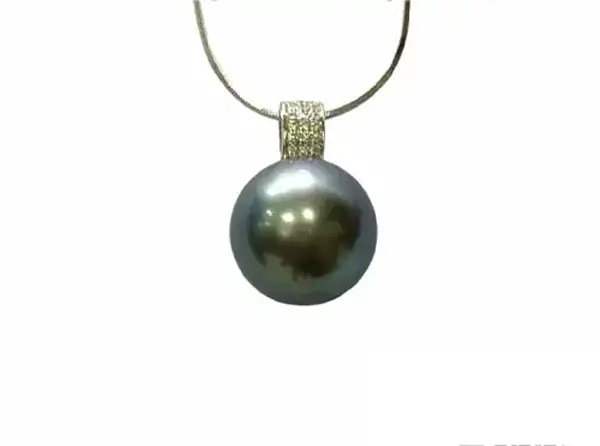 Pendentifs en perles de Tahiti Arc en Ciel Bora Bora — vue 31