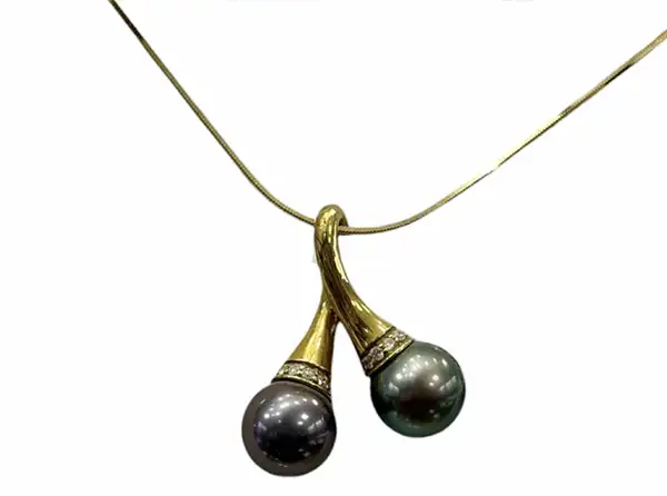 Pendentifs en perles de Tahiti Arc en Ciel Bora Bora — vue 60