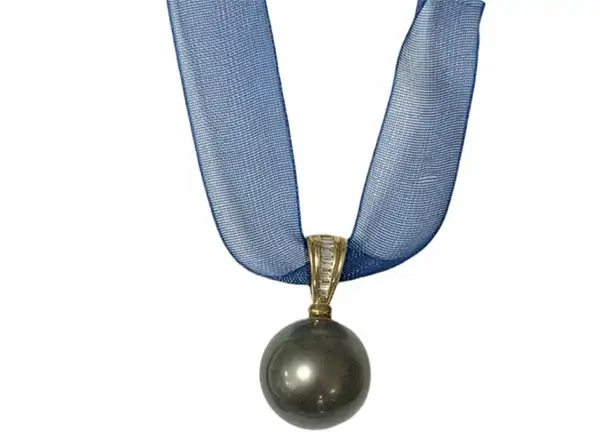Pendentifs en perles de Tahiti Arc en Ciel Bora Bora — vue 63