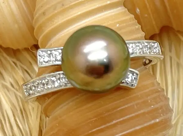 bague-or-blanc-arc-en-ciel-bora-bora-boutique-perles-noires-bijouterie