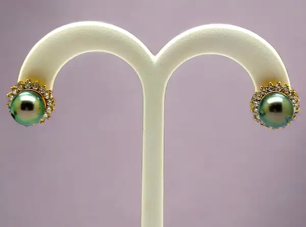 boucles-oreilles-or-jaune-bijouterie-arc-en-ciel-boutique-bora-bora-magasin