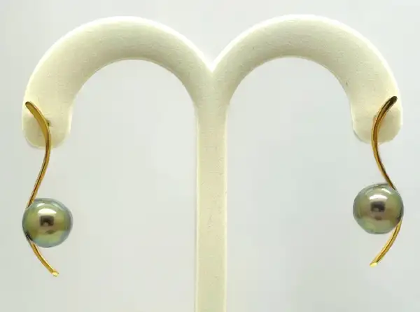 boucles-oreilles-or-jaune-boutique-arc-en-ciel-bijouterie-bora-bora