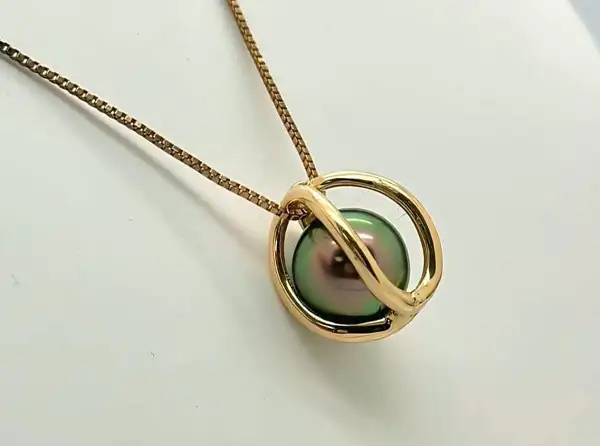 pendentifs-bijouterie-or-jaune-bora-bora-arc-en-ciel-magasin-boutique