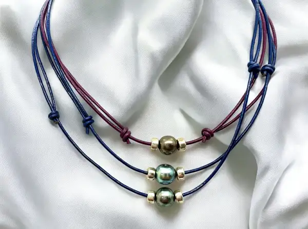 pendentifs-cuir-bijouterie-bora-bora-arc-en-ciel-magasin-boutique