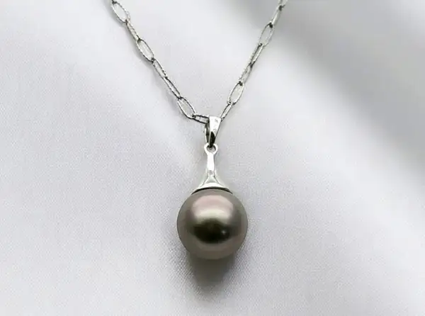 pendentifs-or-blanc-bijouterie-arc-en-ciel-bora-bora-magasin-boutique