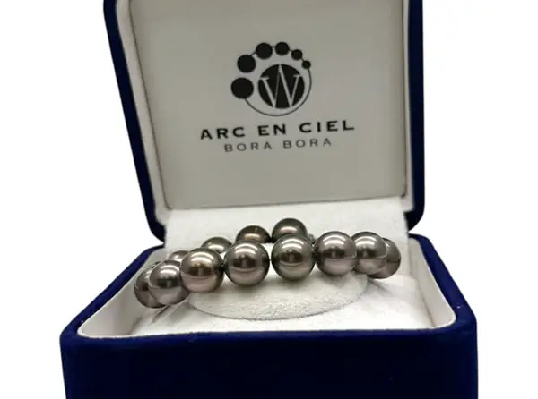 Full Pearls bracelet with Tahitian pearls from Arc en Ciel Bora Bora
