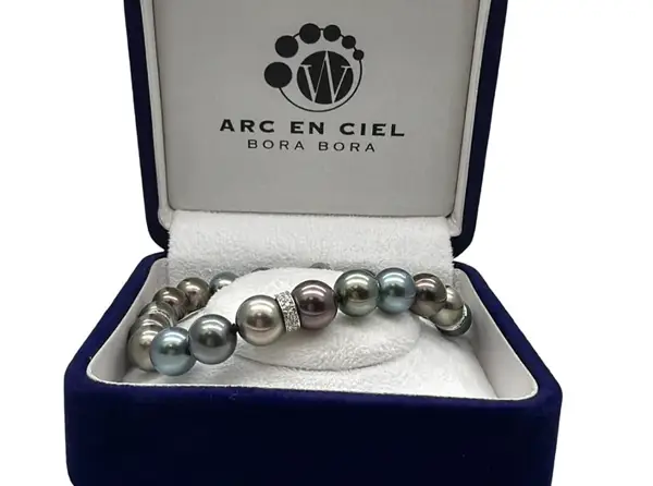 Full Pearls bracelet with Tahitian pearls from Arc en Ciel Bora Bora