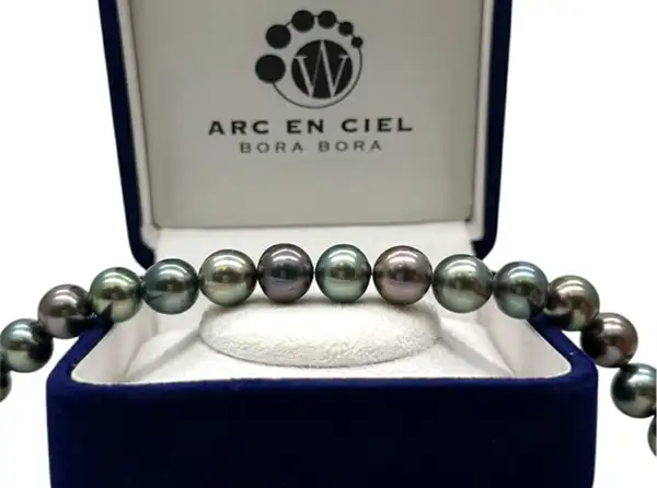 Full Pearls bracelet with Tahitian pearls from Arc en Ciel Bora Bora