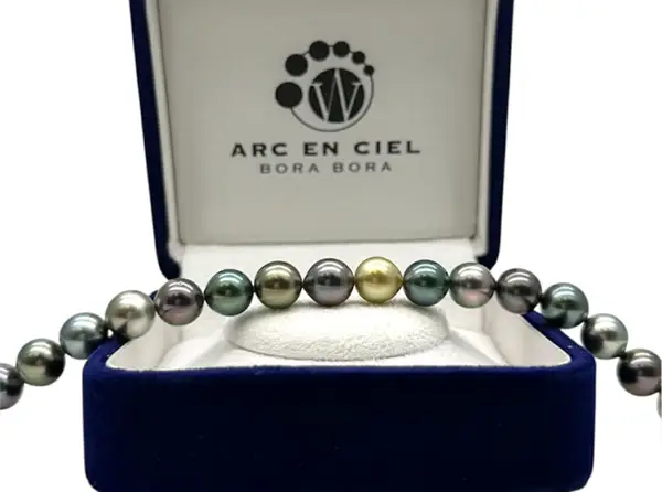 Full Pearls bracelet with Tahitian pearls from Arc en Ciel Bora Bora