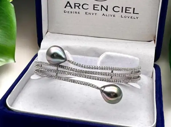 bracelet-white-gold-arc-en-ciel-boutique-black-pearls-store-bora-bora-jewelry