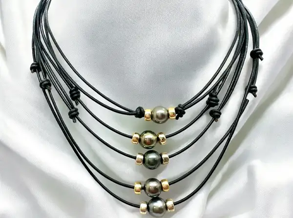 pendants-leather-arc-en-ciel-jewelry-bora-bora-boutique-black-pearls-store