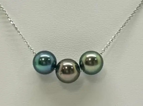 pendants-store-black-pearls-arc-en-ciel-boutique-bora-bora-white-gold-jewelry