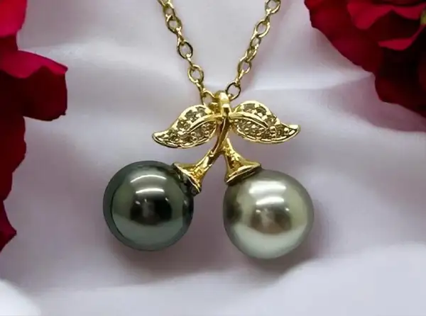 pendants-store-yellow-gold-black-pearls-boutique-bora-bora-jewelry-arc-en-ciel