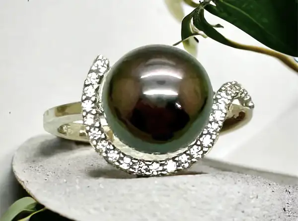 ring-white-gold-boutique-jewelry-bora-bora-arc-en-ciel-black-pearls