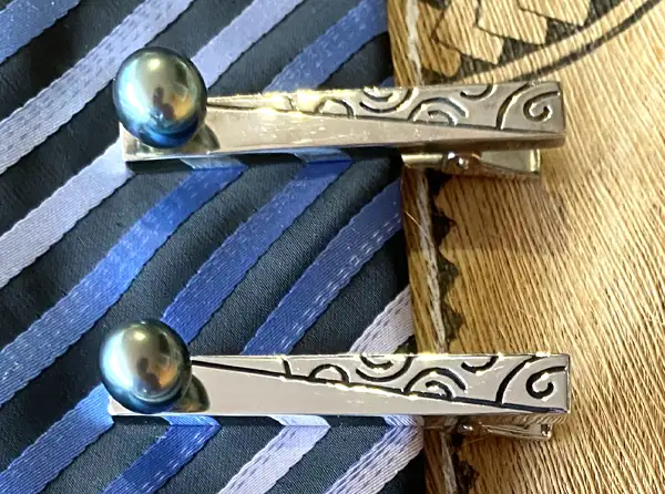 tie-clips-arc-en-ciel-black-pearls-boutique-bora-bora